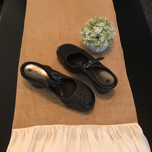 White Mountain Shoes - Mary Janes